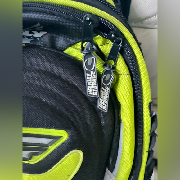 Fly Motorcycle Backpack - Picture 2 of 8